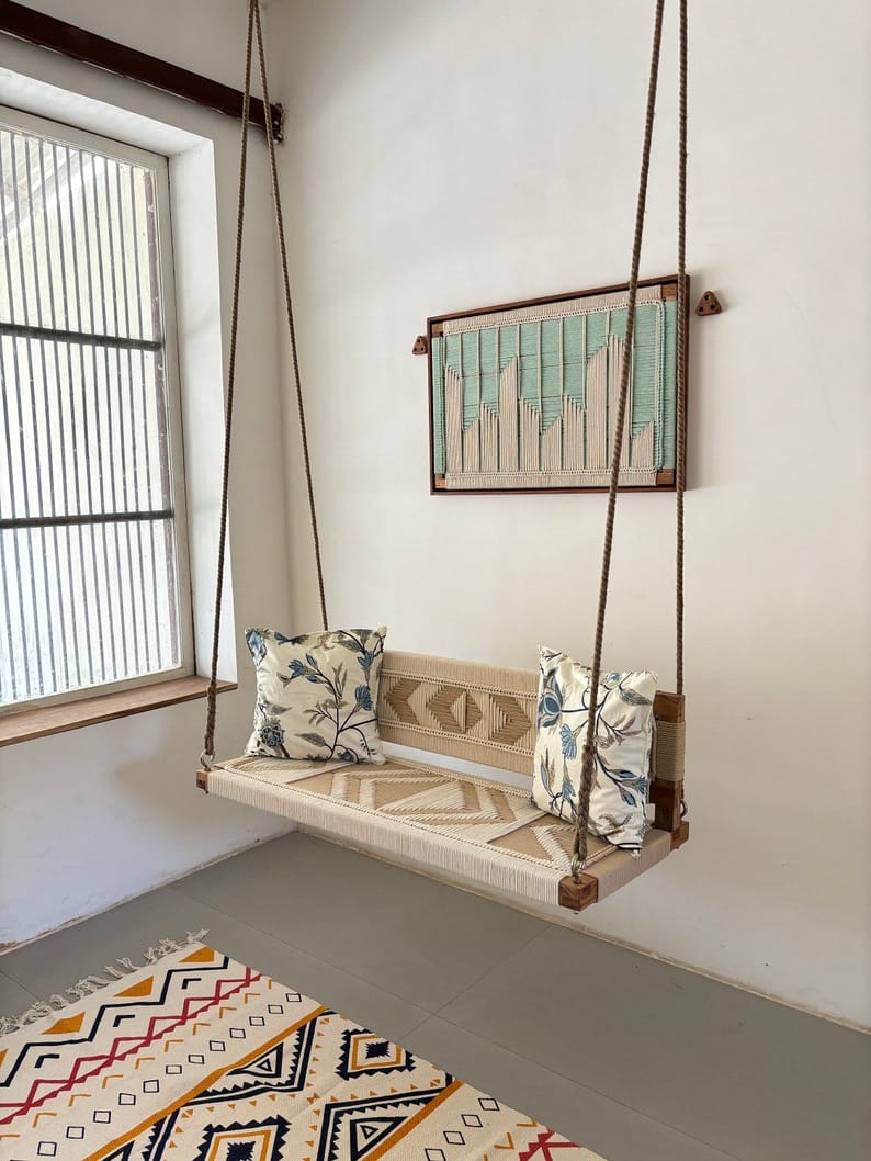 woowen swing with backrest